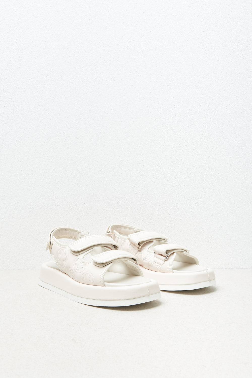 Peserico Sandalo in pelle effetto matelassé