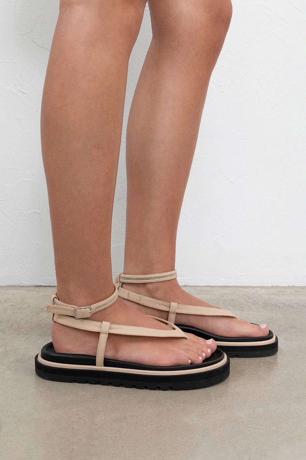 Peserico Sandalo Infradito In Vera Pelle