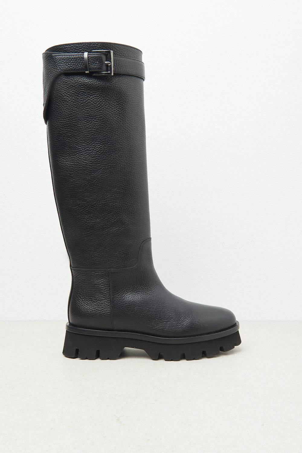 Peserico Stivali A Tubo In Pelle Con Fibbia