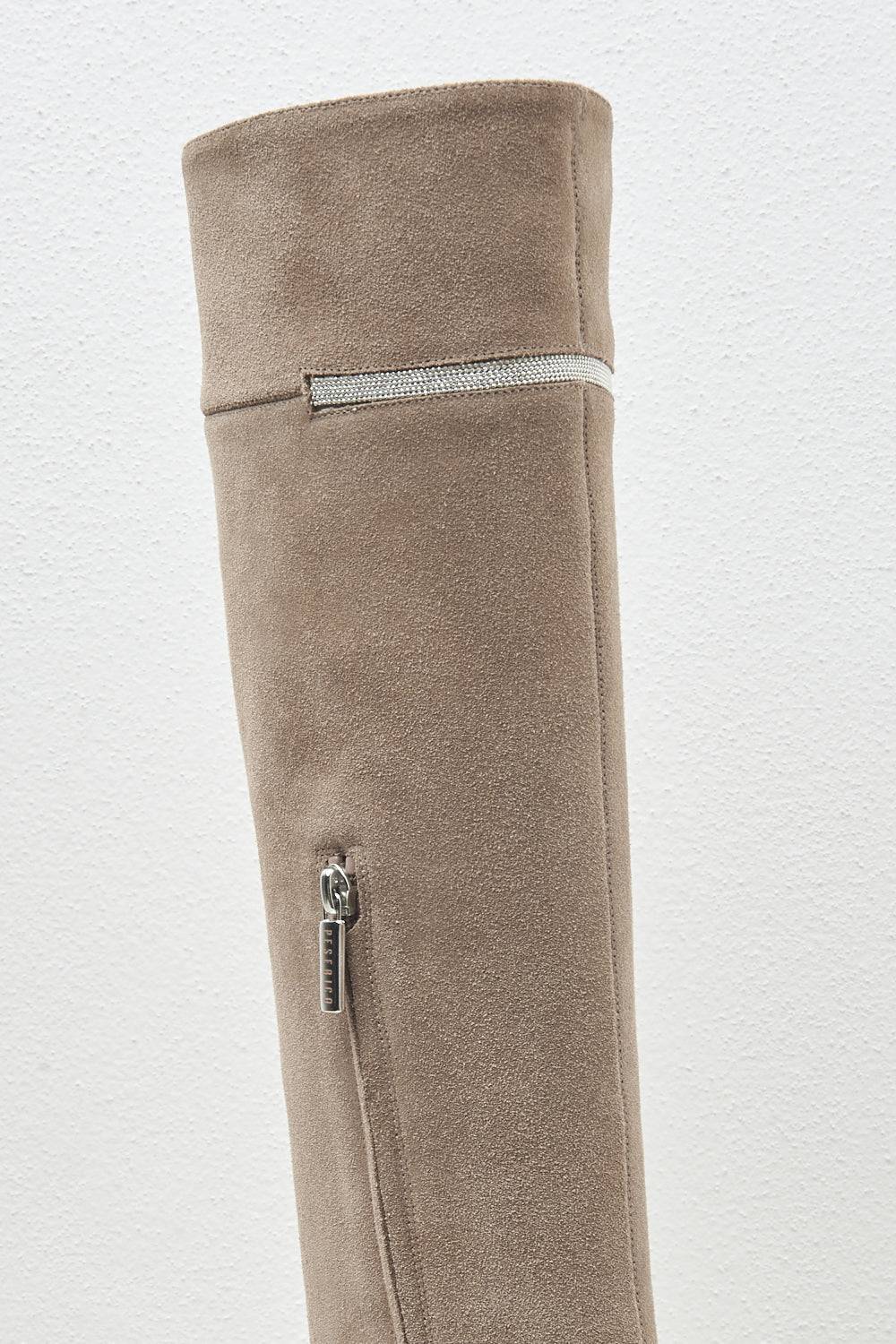 Peserico Stivale Con Tacco In Vera Pelle Scamosciata