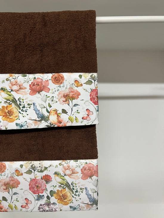 PETTI Asciugamano Bagno 1+1 Con Balza In Stampa Digitale Floreale 06 Marrone