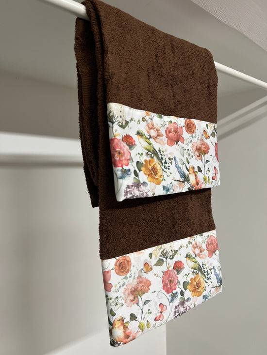 PETTI Asciugamano Bagno 1+1 Con Balza In Stampa Digitale Floreale 06 Marrone