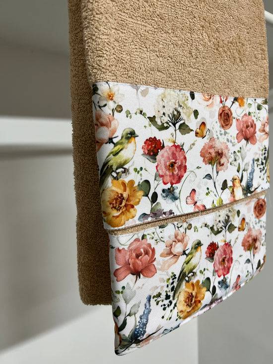 PETTI Asciugamano Bagno 1+1 Con Balza In Stampa Digitale Floreale 06 Tortora