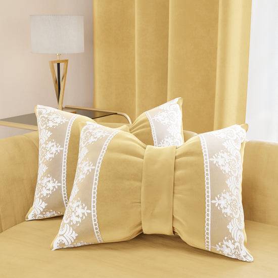 PETTI Cuscino Arredo Fiocco in Velluto e Balza con Pizzo Rebrodè 40x50 cm, Cuscino divano Oro By Sissy