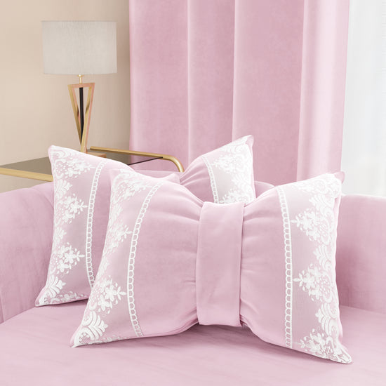 PETTI Cuscino Arredo Fiocco in Velluto e Balza con Pizzo Rebrodè 40x50 cm, Cuscino divano Rosa By Sissy