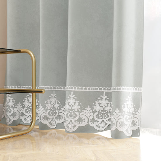 PETTI Tenda A Pannello In Velluto Per Interni Con Anelli E Pizzo Rebrodè, 140x280 Cm, Grigio Chiaro By Sissy