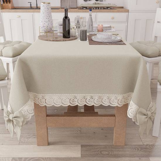 PETTI Tovaglia Da Tavola Shabby Chic Copritavolo Con Pizzo E Fiocchi Beige
