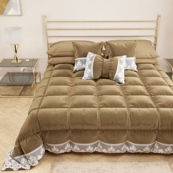 PETTI Trapunta Invernale In Morbido E Caldo Velluto E Balza Con Pizzo Rebrodè Tortora By Sissy