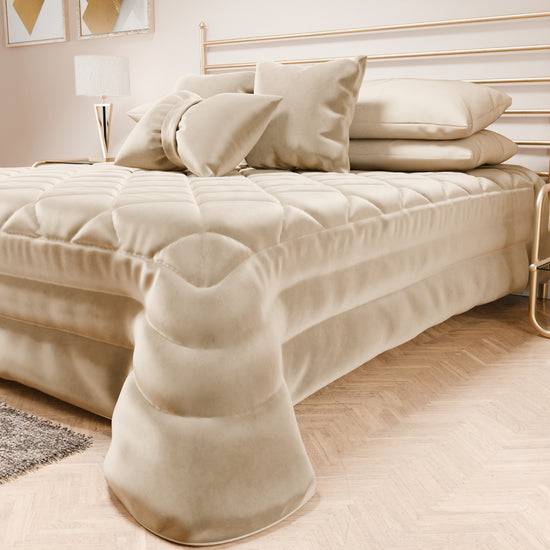 PETTI Trapuntino Primaverile In Velluto Da Corredo Piazzato Panna