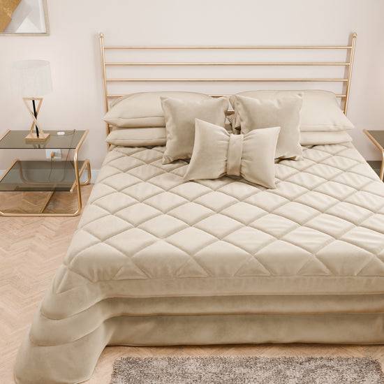 PETTI Trapuntino Primaverile in Velluto da Corredo Piazzato Panna