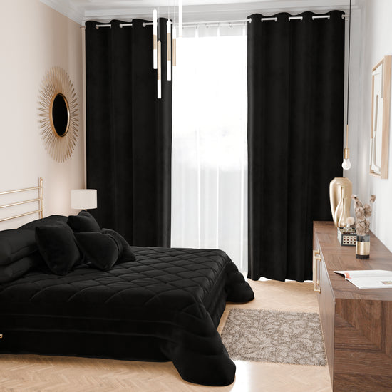 PETTI Trapuntino Primaverile In Velluto Da Corredo Piazzato Nero