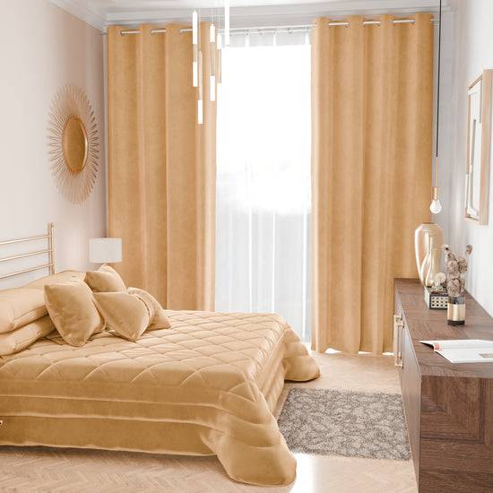 PETTI Trapuntino Primaverile In Velluto Da Corredo Piazzato Oro