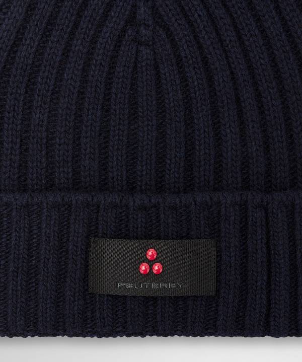 Peuterey Berretto A Coste In Misto Cachemire