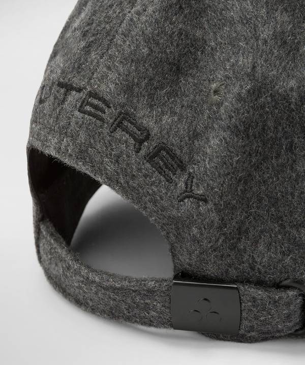 Peuterey Cappellino Con Visiera