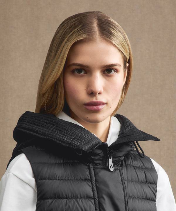 Peuterey Gilet Imbottito Con Ampio Cappuccio