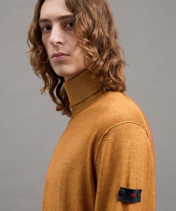 Peuterey Maglia Collo Alto In Pura Lana