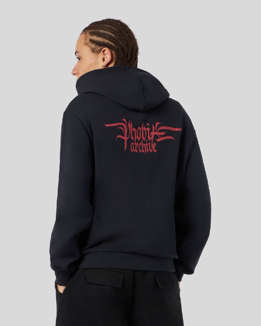 Phobia Archive FELPA NERA CON GRAFICA TRIPLE SKULL ROSSA