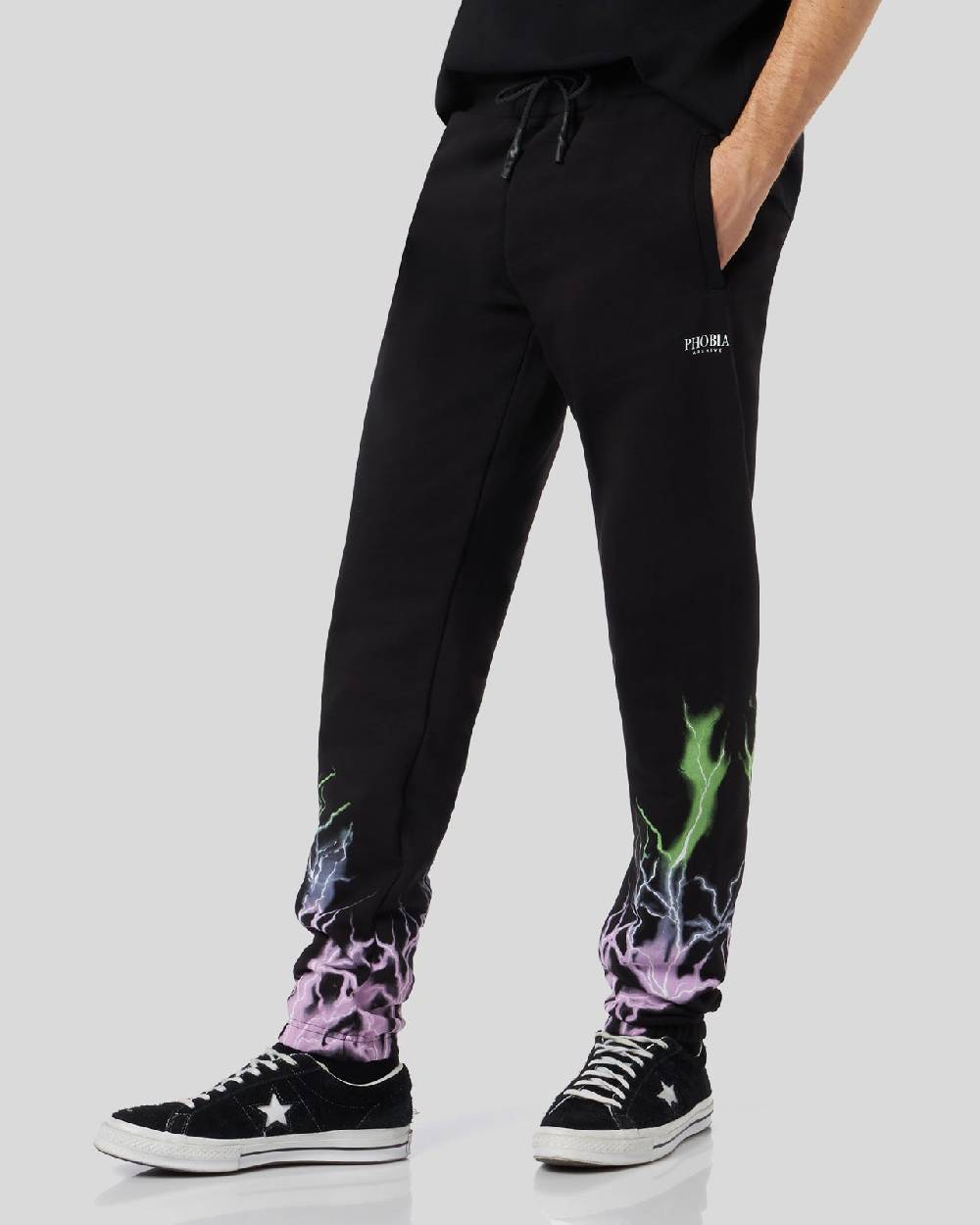 Phobia Archive PANTALONCINO NERO CON STAMPA FULMINE BICOLORE VIOLA E VERDE