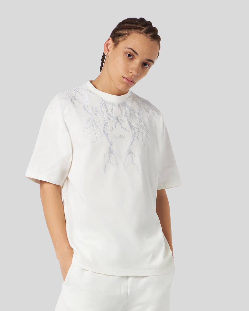 Phobia Archive T-SHIRT BIANCA CON FULMINI RICAMATI GRIGI