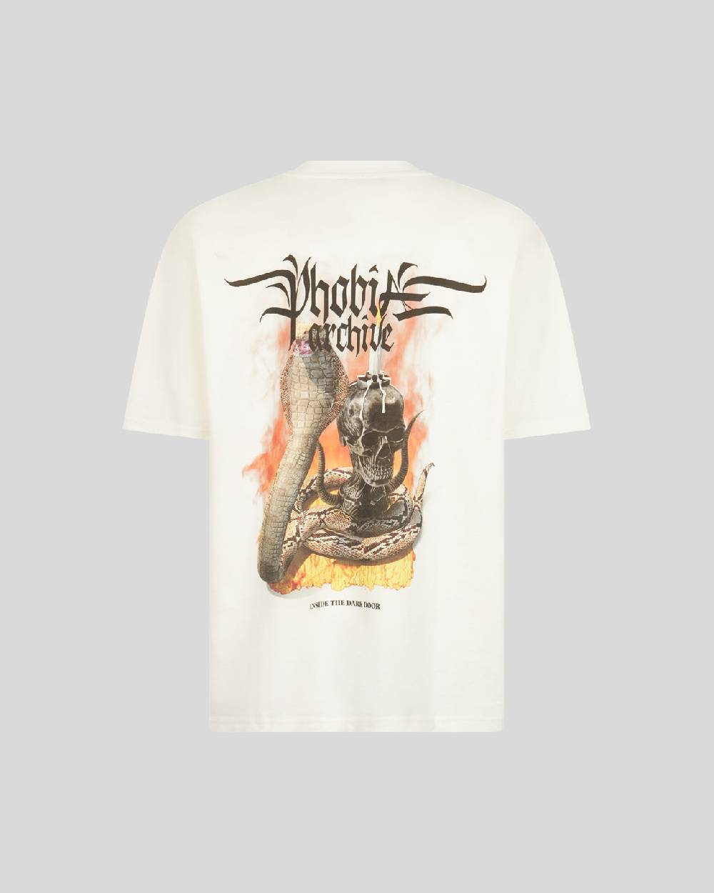 Phobia Archive T-SHIRT BIANCA CON GRAFICA FIERY COBRA ARANCIONE