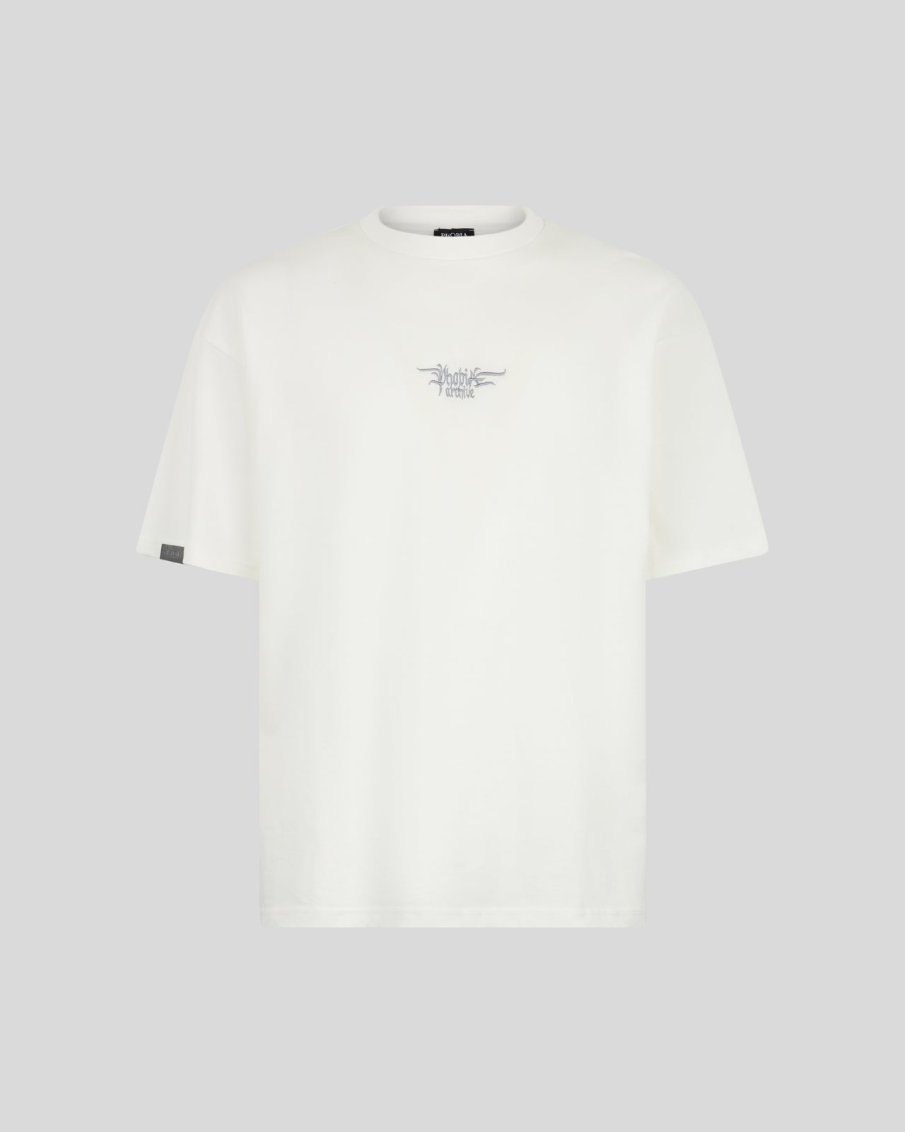 Phobia Archive T-SHIRT BIANCA CON LOGO GOTICO ED ETICHETTA METALLICA
