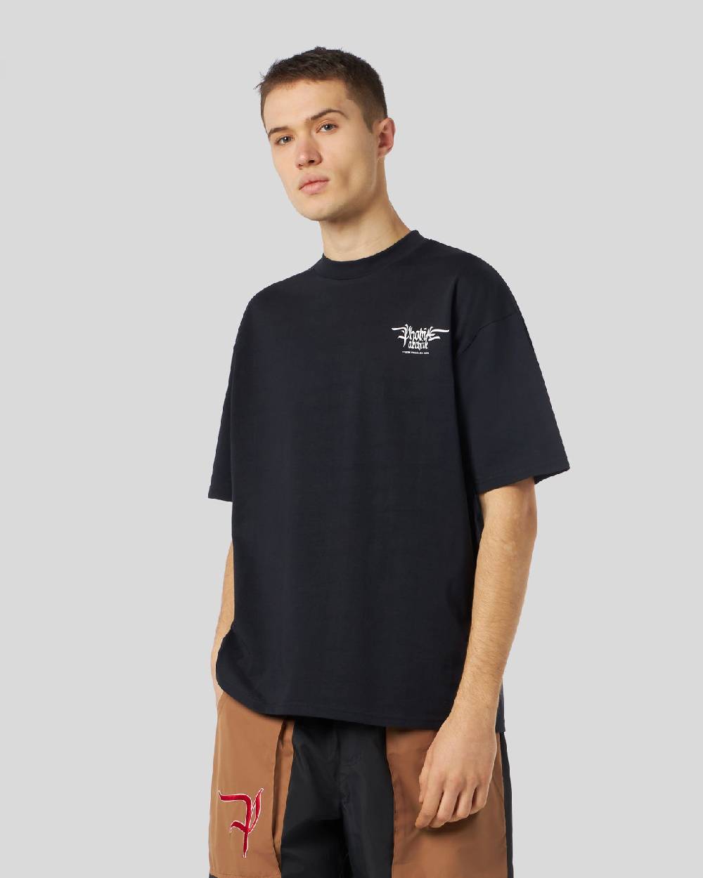 Phobia Archive T-SHIRT NERA CON GRAFICA FIERY COBRA ARANCIONE