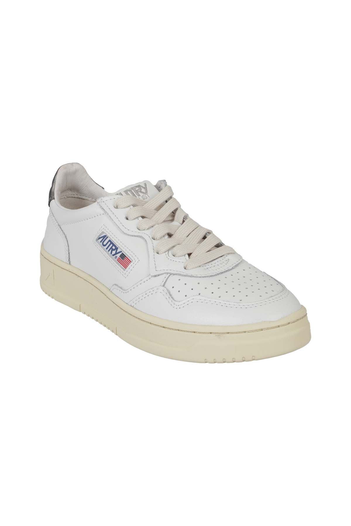 AUTRY Sneakers Medalist Low Women White Silver