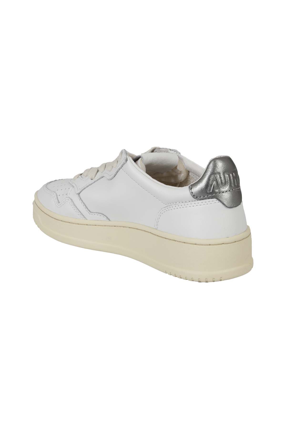 AUTRY Sneakers Medalist Low Women White Silver