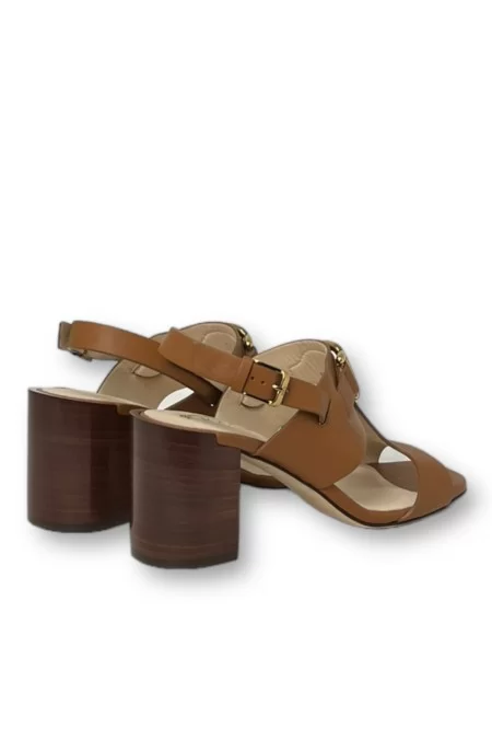 TOD'S Sandali TOD\'S Calzature Di Alta Qualità Del Marchio TOD\'S. Comode E Alla Moda