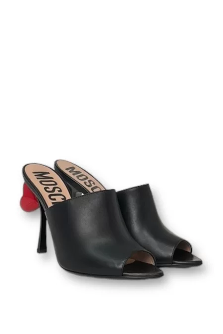 MOSCHINO Scarpe Con Tacco Moschino Stile Iconico E Qualità Superiore: Le Scarpe Con Tacco Moschino