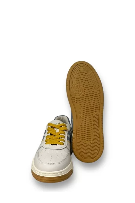 HOGAN Scarpe Hogan: Stile E Comfort Le Sneakers Hogan Sono Sinonimo Di Eleganza E Qualità. Realizzate Con Materiali Pregiati, Garantiscono Comfort E Stile Ineguagliabili. Scopri La Collezione!