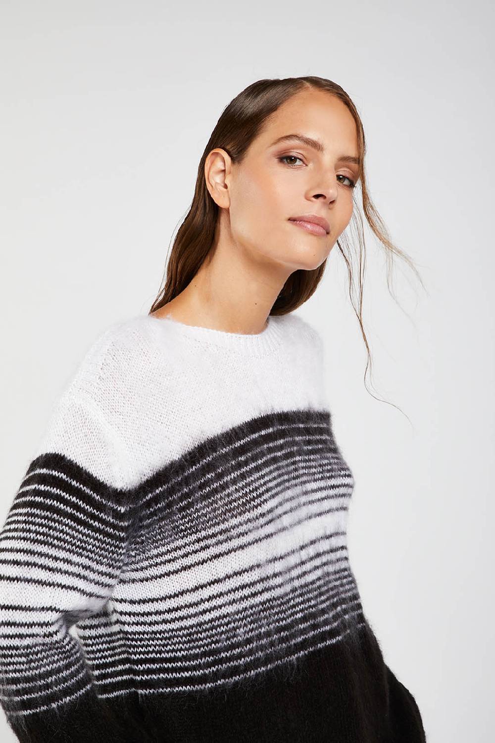 Piazza Sempione Maglione Scollo A Barca Con Righe Sfumate