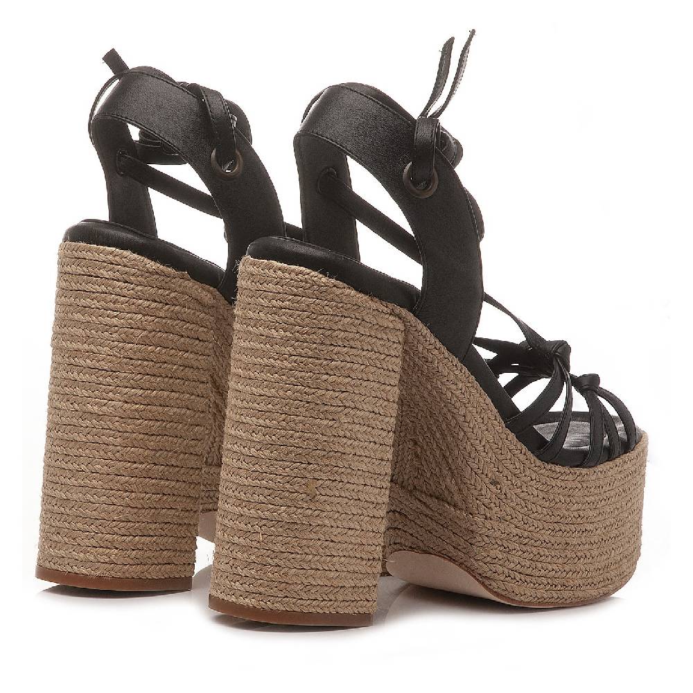 Paloma Barcelò Ella