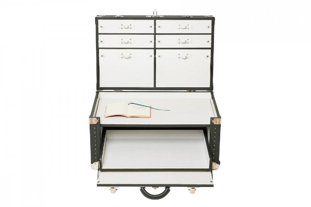 Pineider Baule Fasciato, Realizzato In Pelle Di Vitello. Dimensione Grande 120x51x51cm