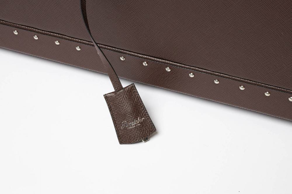 Pineider Baule Fasciato, Realizzato In Pelle Di Vitello. Dimensione Grande 120x51x51cm