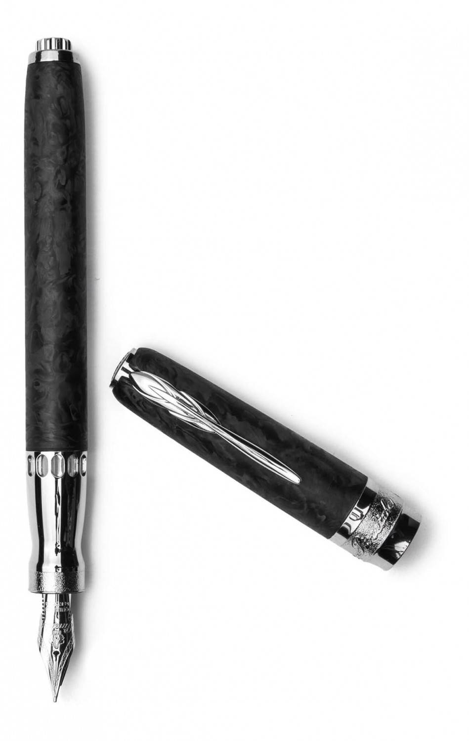 Pineider Penna Stilografica La Grande Bellezza Forged Carbon