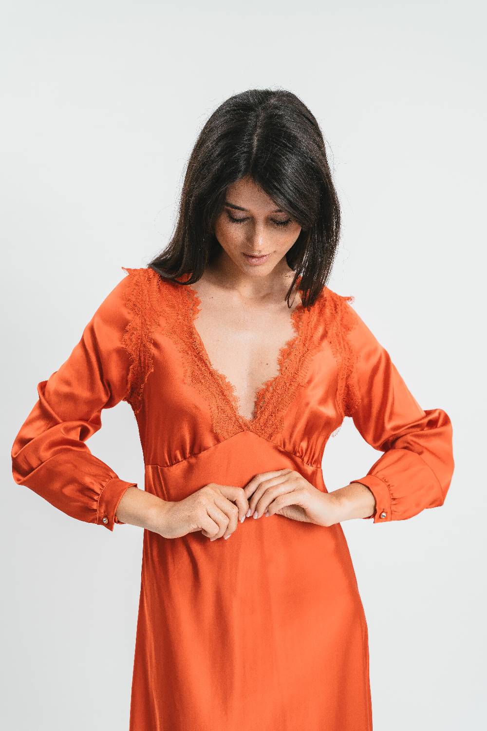 Pink Memories Abito Con Maniche Spacchi E Pizzo