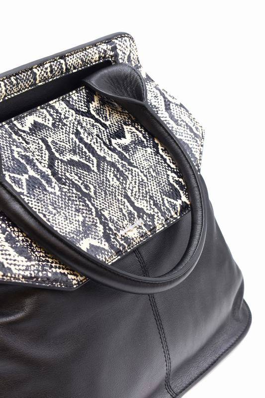 MCQ Alexander Mqueen A Tracolla Codice Prodotto: DEYSI TOTE