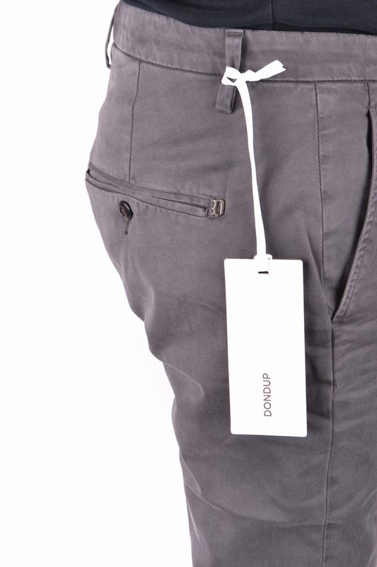 DONDUP Pantaloni & Bermuda Codice Prodotto: