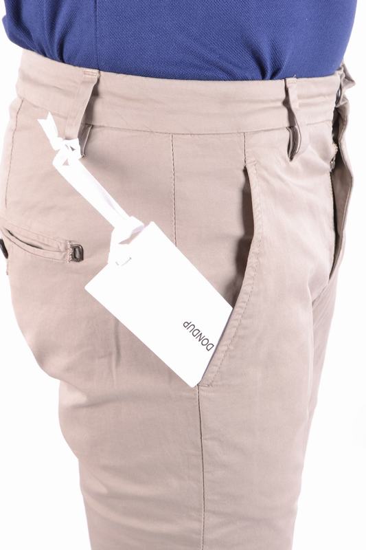 DONDUP Pantaloni & Bermuda Codice Prodotto: