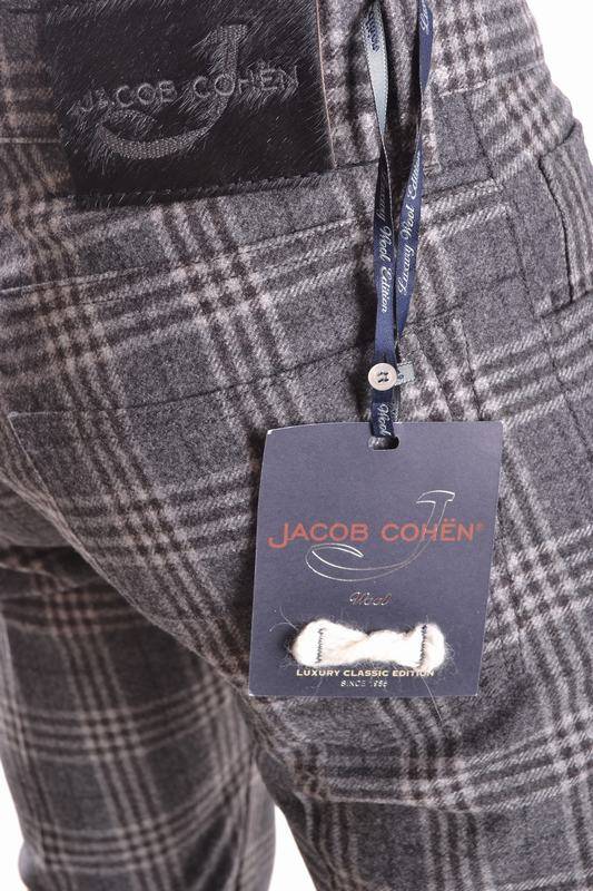 Jacob Cohen Pantaloni Codice Prodotto: