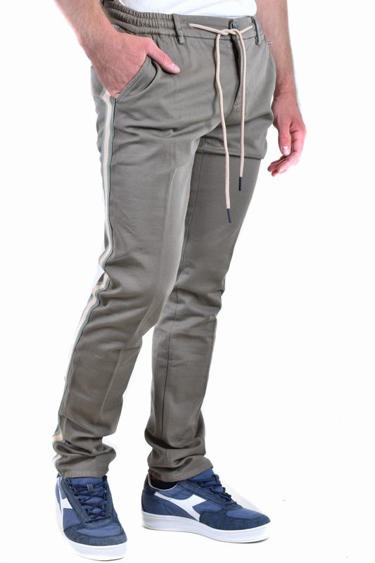 Mason's Pantaloni Codice Prodotto: 9PF2A6063