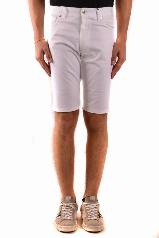 Moschino Bermuda Codice prodotto: Z A0346 0219 0001