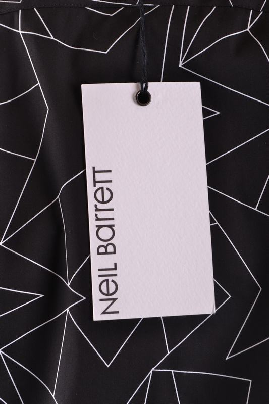 Neil Barrett Manica Lunga Codice Prodotto: BCM331