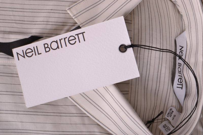 Neil Barrett Manica Lunga Codice Prodotto: CA 19543