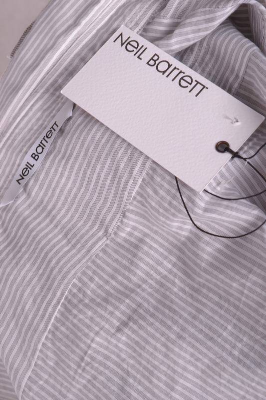 Neil Barrett Manica Lunga Codice Prodotto: