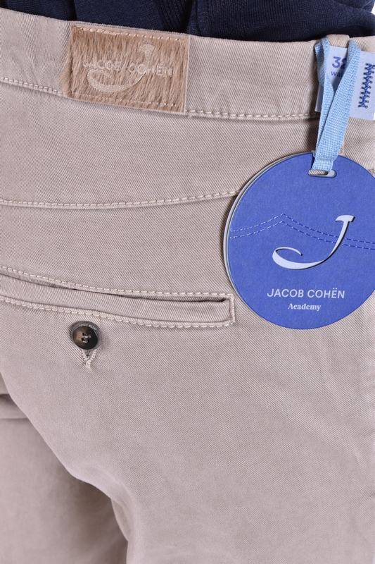Jacob Cohen Pantaloni Codice Prodotto: LION COMF 00330V-5204 441