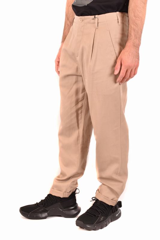 Neil Barrett Pantaloni Codice Prodotto: PBPA817X Q0073093