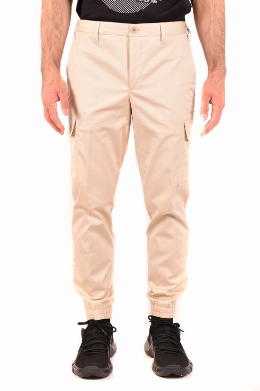 Neil Barrett Pantaloni Codice prodotto: PBPA827 Q011427