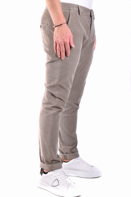 Jacob Cohen Pantaloni Codice Prodotto: UP00101S3653B75